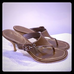Leather strap sandals